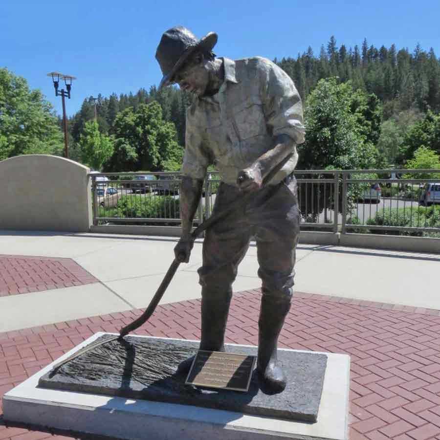 Farm Statue Farmers Sculpture with Shovel salestatue